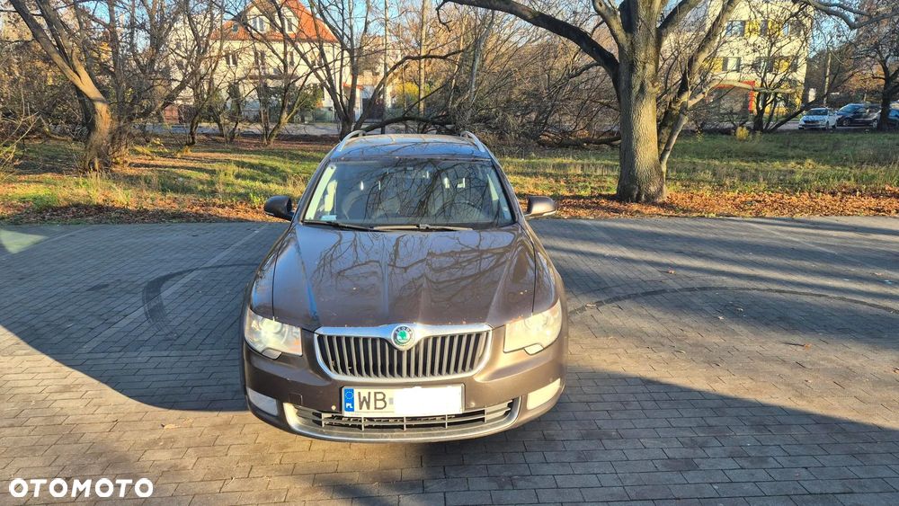 Skoda Superb 2.0 TDI Elegance - 2