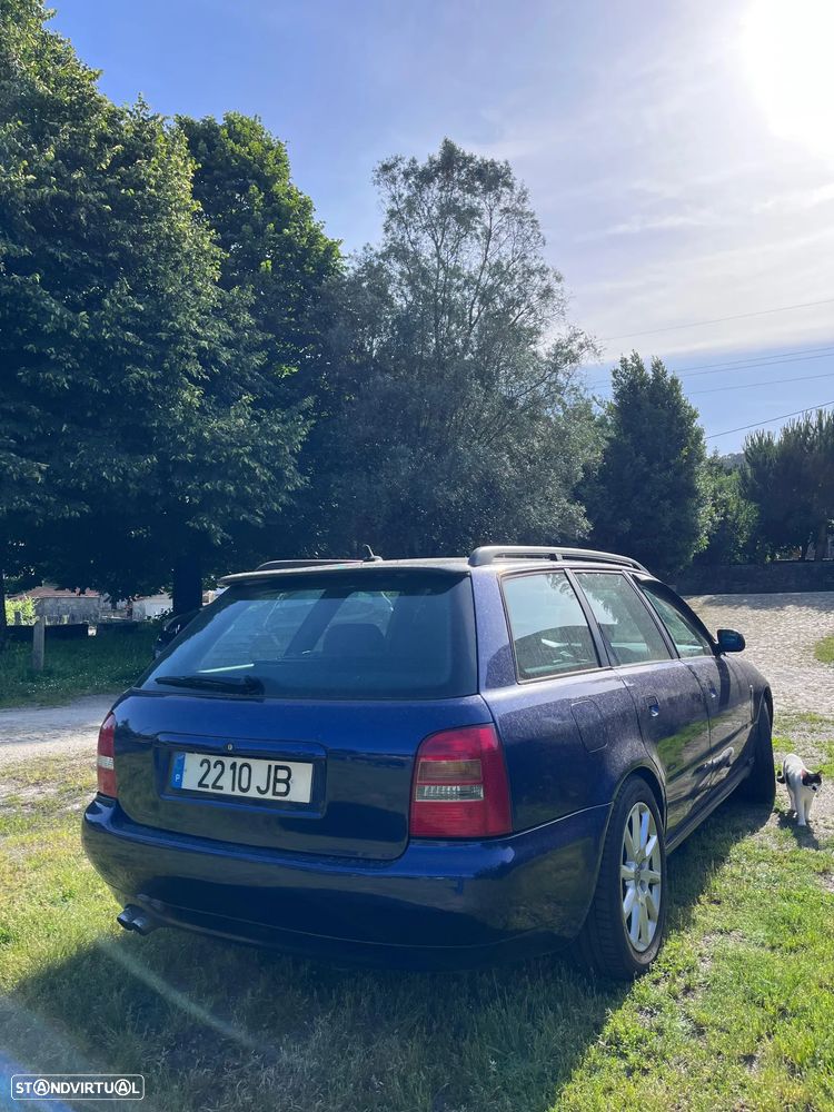 Audi A4 Avant 1.9 TDI Attraction - 4