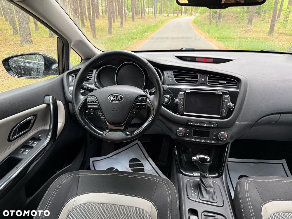 Kia Ceed 1.6 GDI DCT Platinum Edition - 9