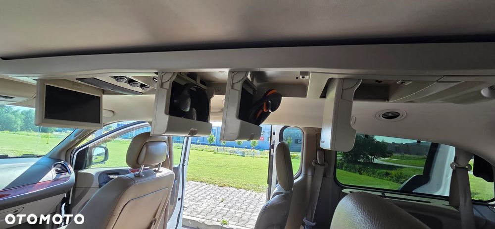 Chrysler Town & Country 2016