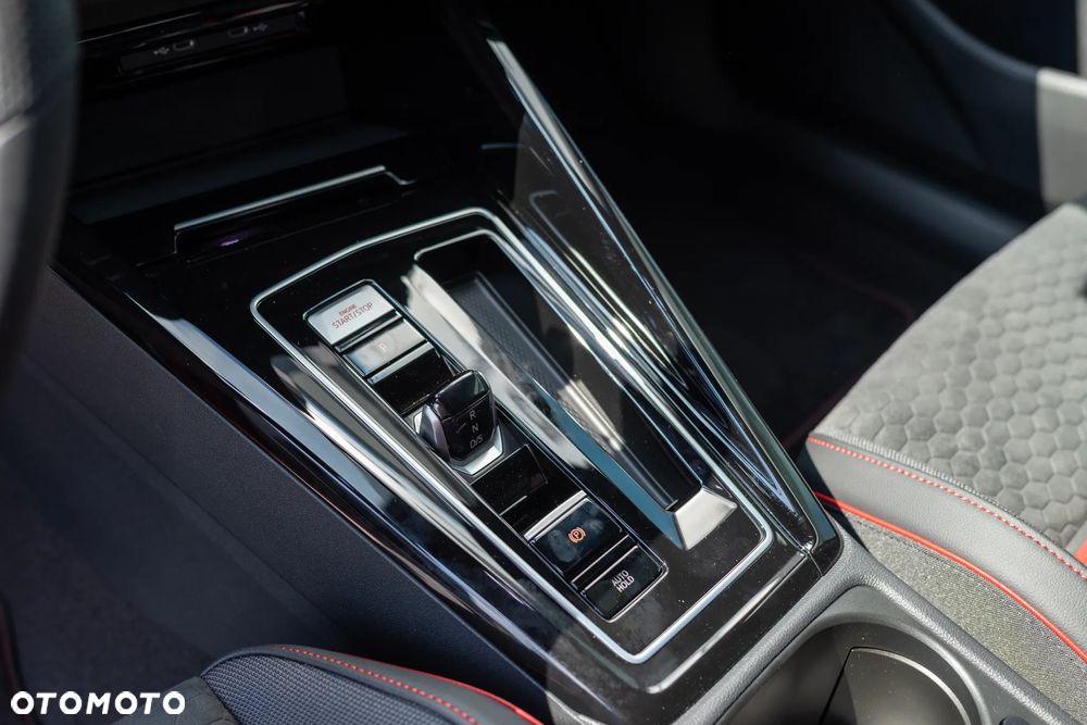 Volkswagen Golf VIII 2.0 TSI GTI Clubsport DSG - 13