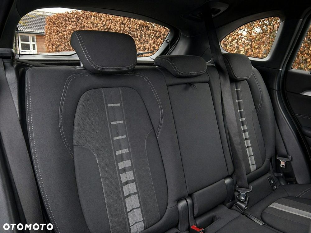 BMW X1 sDrive20i GPF Sport Line sport - 13
