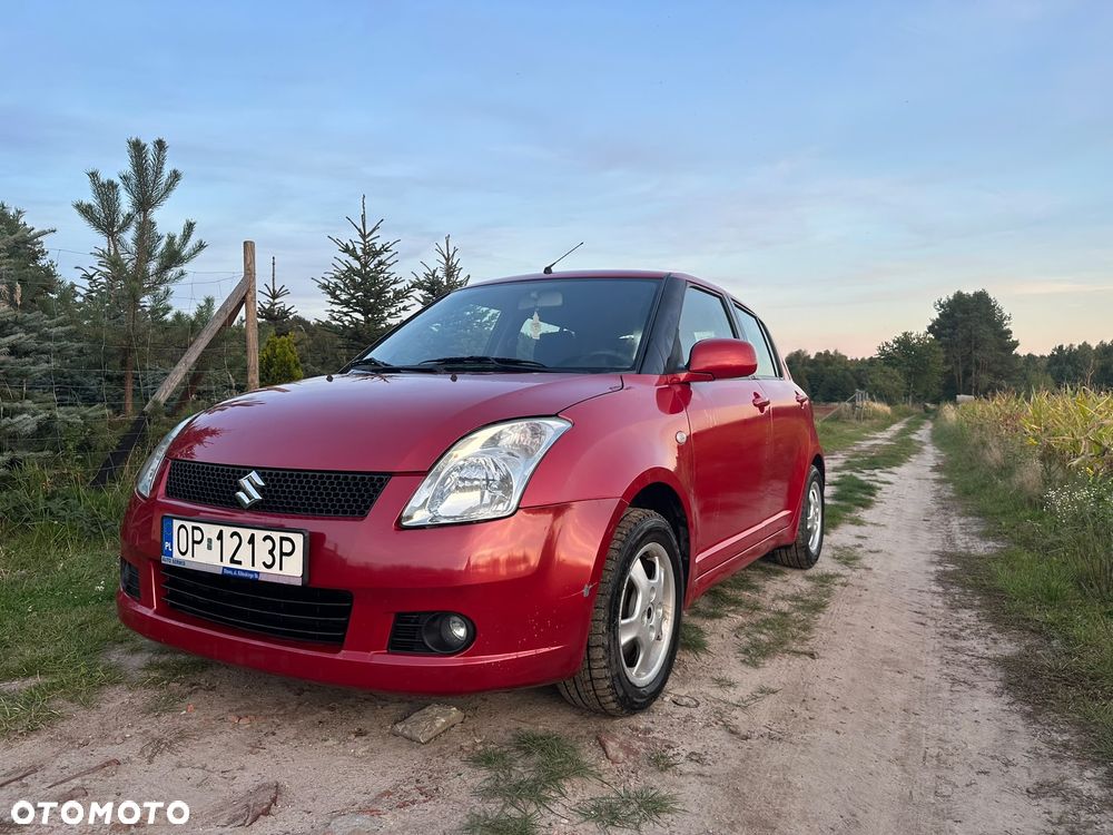 Suzuki Swift - 4
