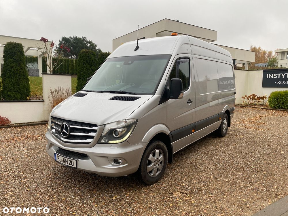 Mercedes-Benz Sprinter 319 - 1