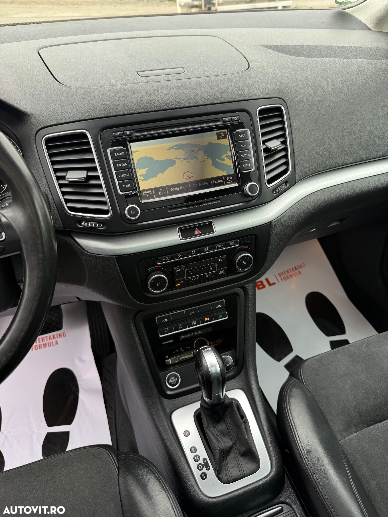 Volkswagen Sharan 2.0 TDI DSG Blue Motion Highline - 18