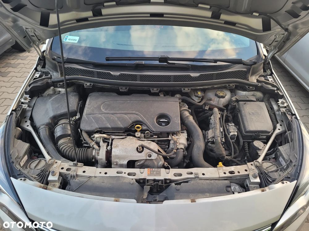 Opel Astra 1.6 CDTI Sport - 16