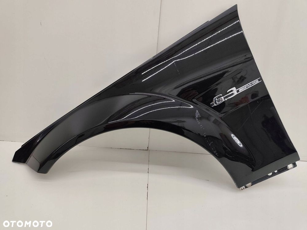 MERCEDES W204 LEWY PRZEDNI BŁOTNIK AMG C63 ORYGINAŁ - 1