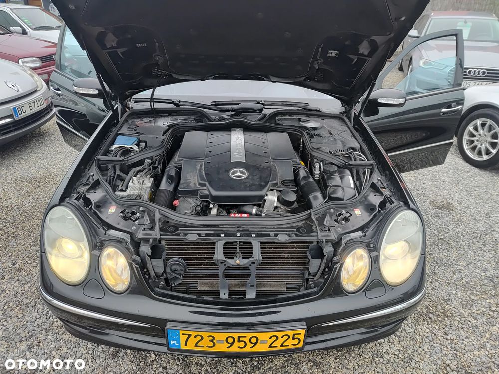 Mercedes-Benz Klasa E 500 Avantgarde Sport Edition - 30