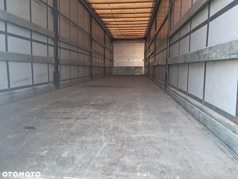 Schwarzmuller S1 - 7