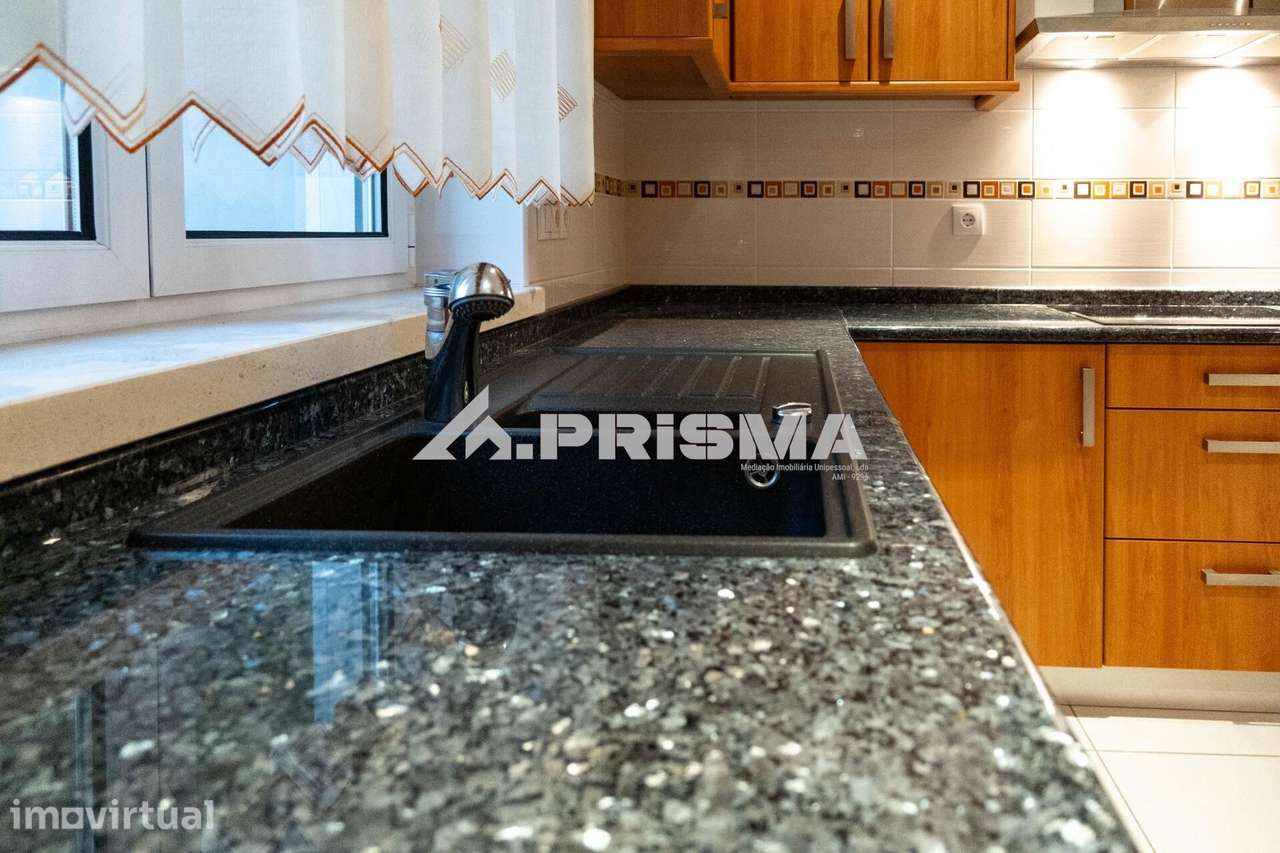 Moradia T5 com logradouro e garagem para venda em Alcains - Grande imagem: 4/40