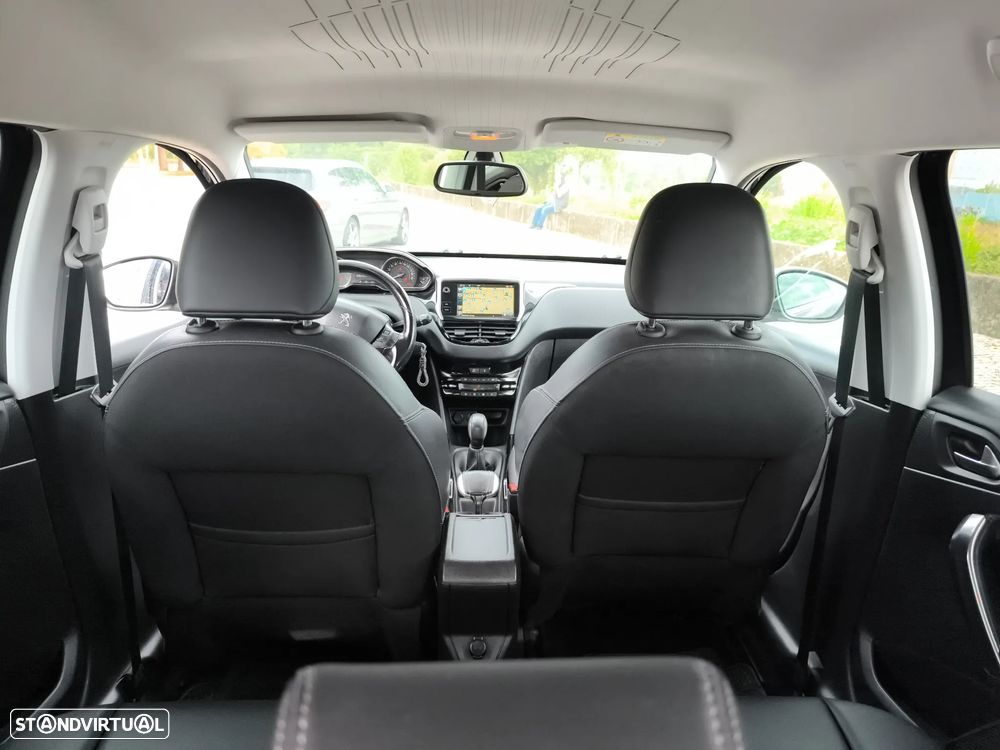 Peugeot 2008 1.2 PureTech Active - 13