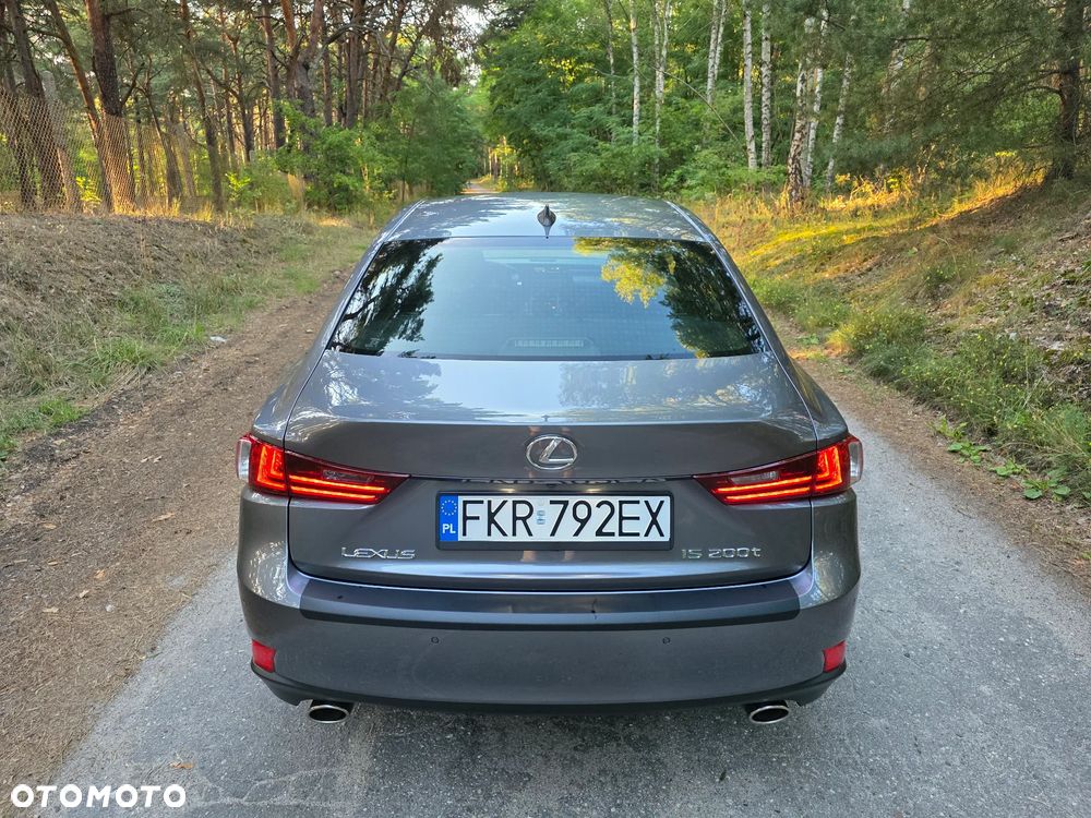 Lexus IS 200t Sport Line - 12