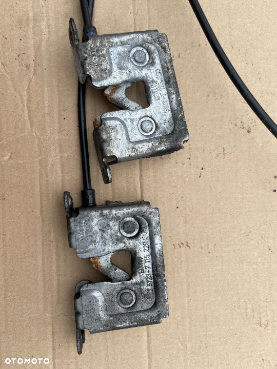 Zamki linki maski przedniej Bmw e90 e91 Europa - 2