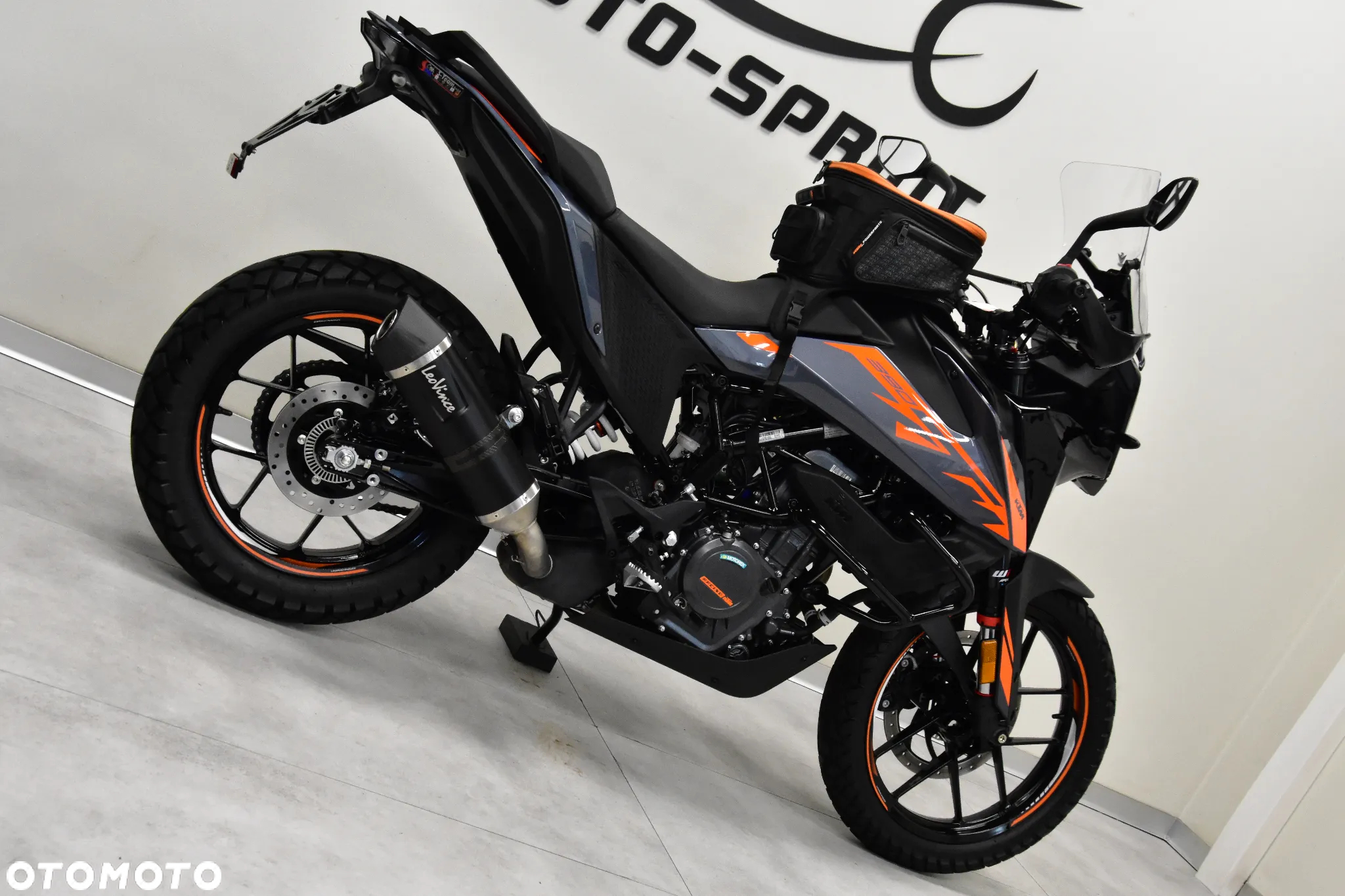 KTM Adventure - 9