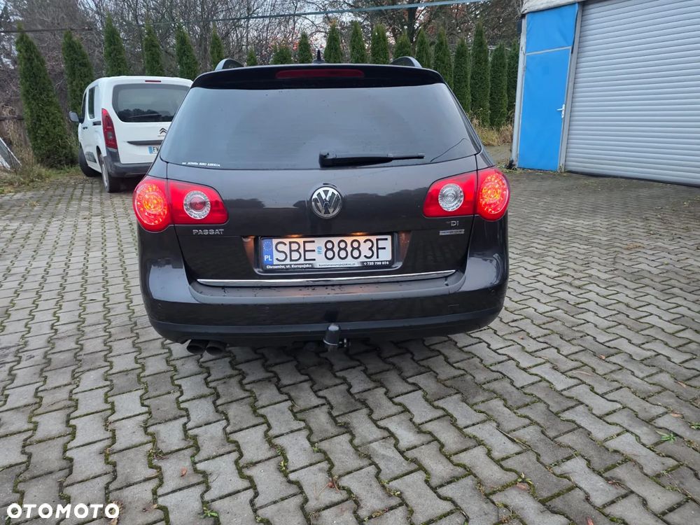 Volkswagen Passat 2.0 TDI Comfortline - 5
