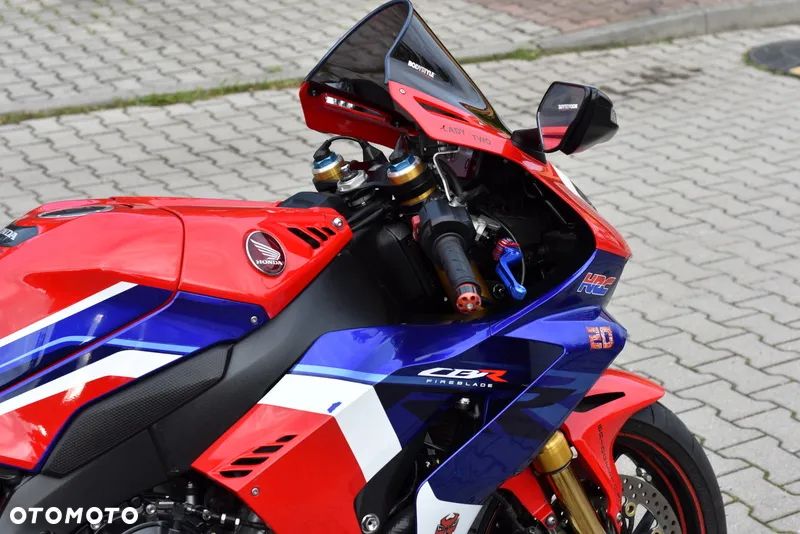 Honda CBR - 13