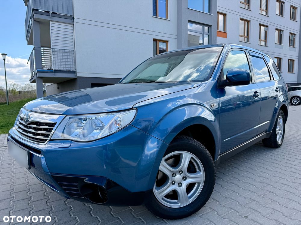 Subaru Forester 2.5 X Premium - 2