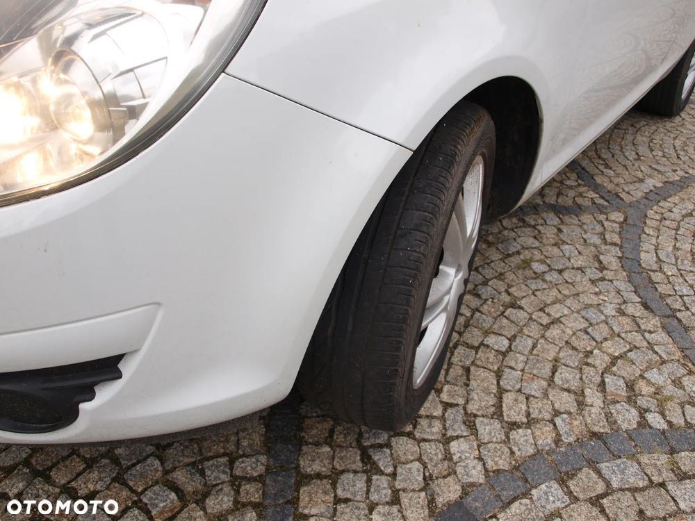 Opel Corsa - 12