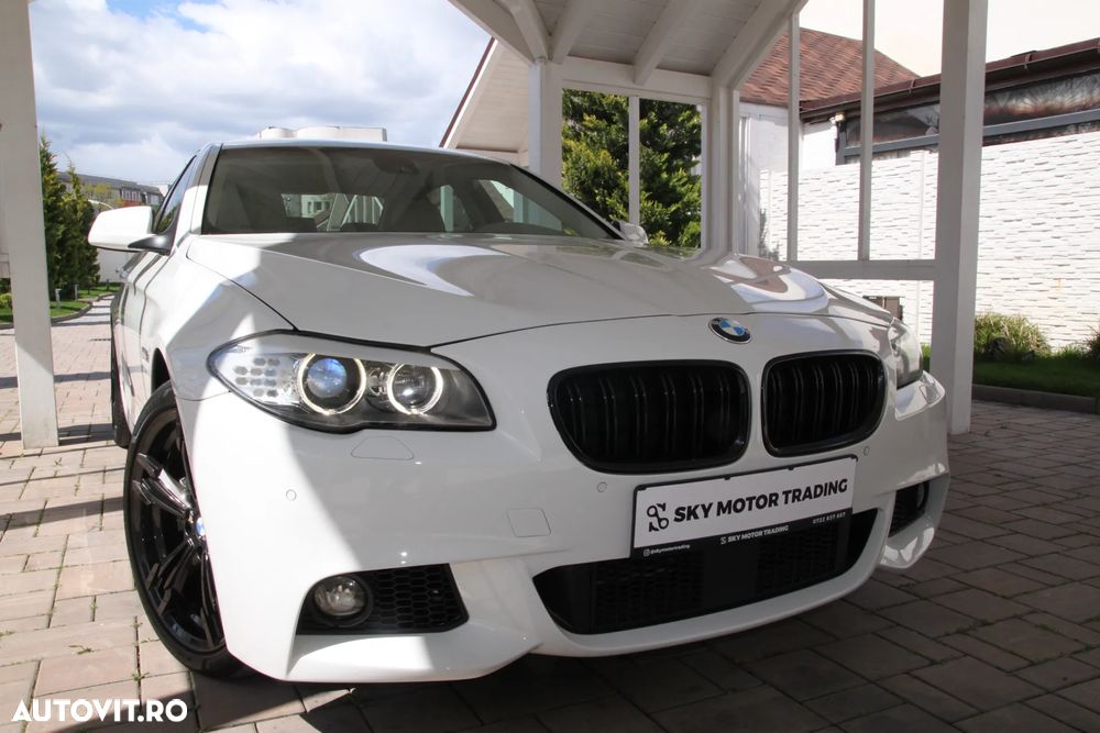 BMW Seria 5 525d xDrive AT - 29