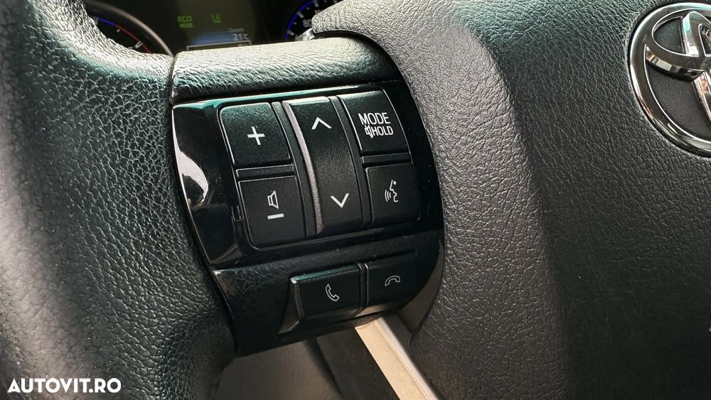 Toyota Hilux 4x4 Double Cab Executive - 16