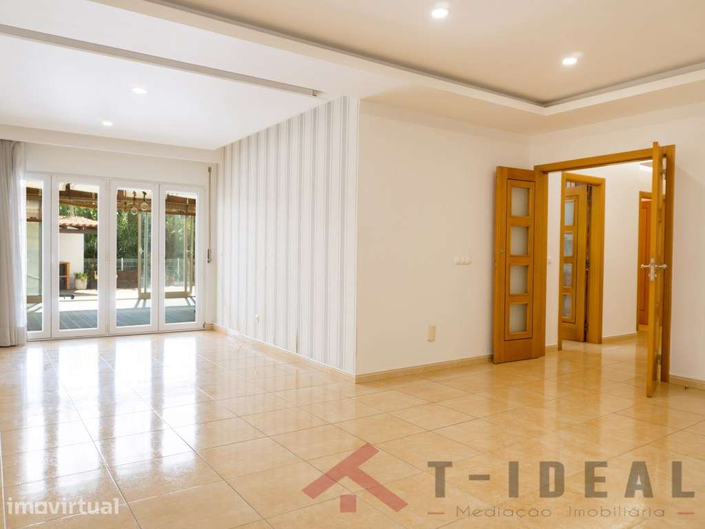 Apartamento T2 com Terraço - Grande imagem: 2/40