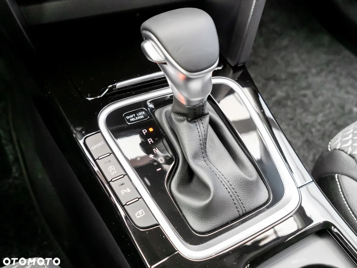Kia Ceed 1.5 T-GDI Tribute DCT - 25