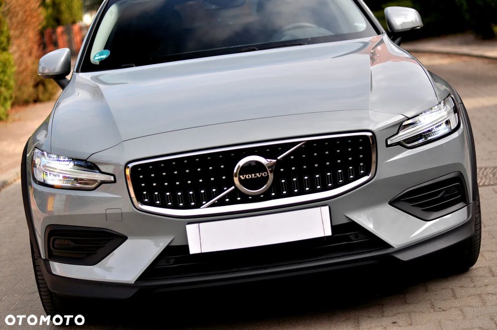 Volvo V60 Cross Country B4 D AWD Plus - 13