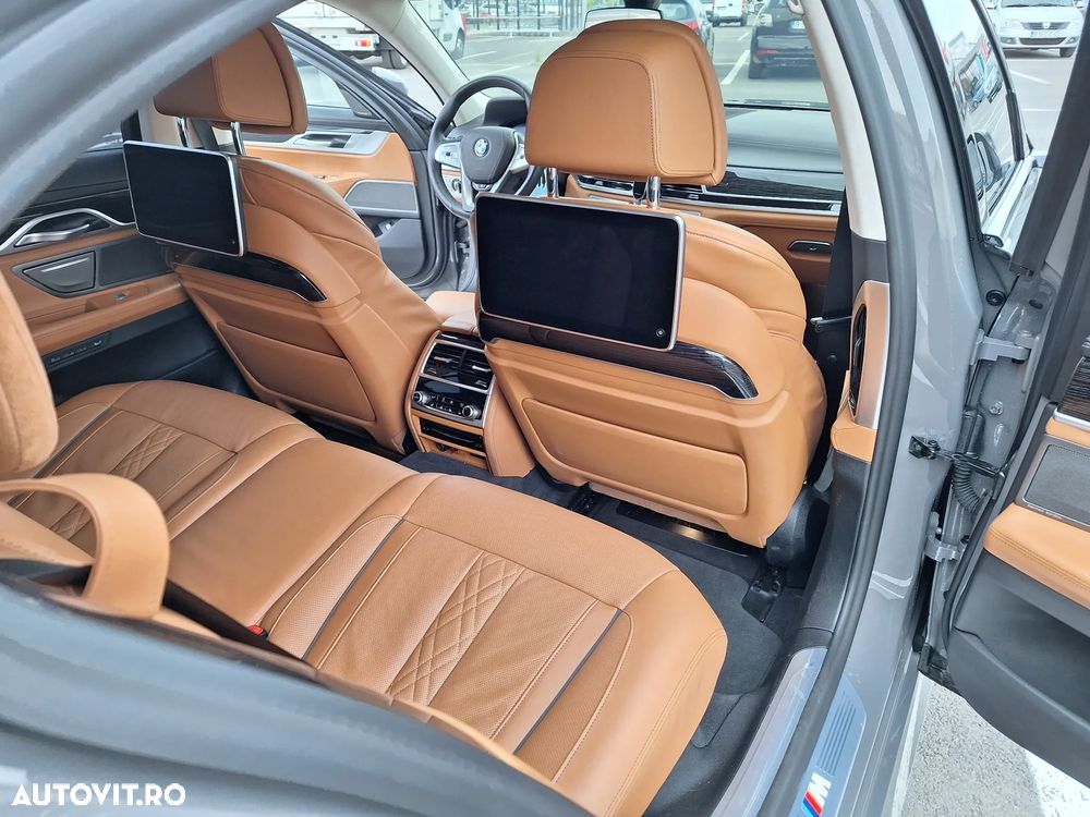 BMW Seria 7 750i xDrive - 8