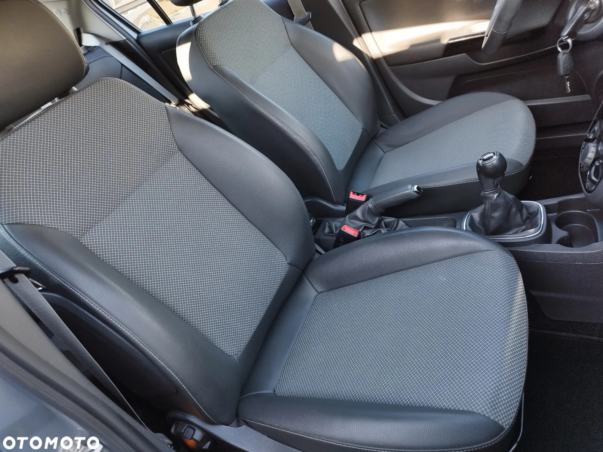 Opel Corsa 1.2 16V Cosmo - 22