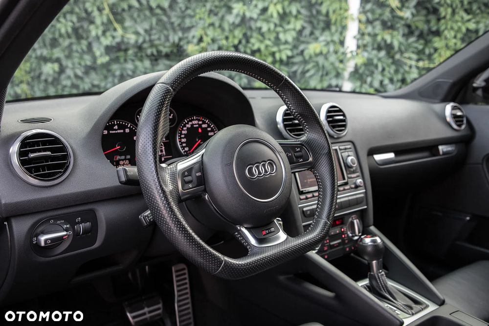 Audi RS3 Sportback - 13