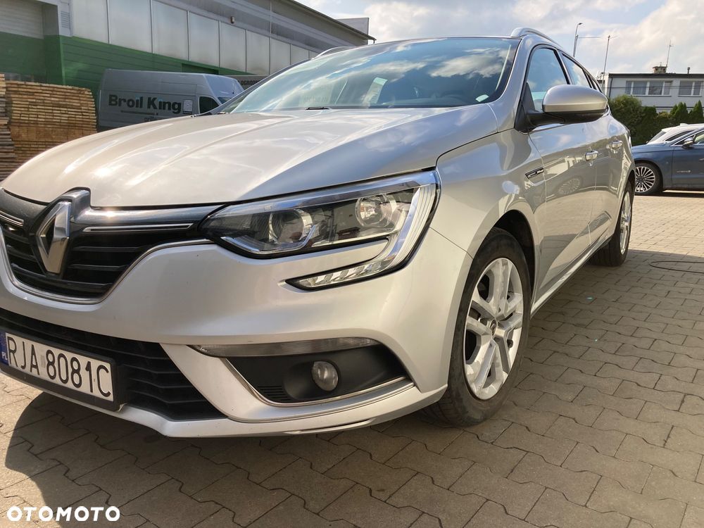 Renault Megane 1.5 Blue dCi Business - 10