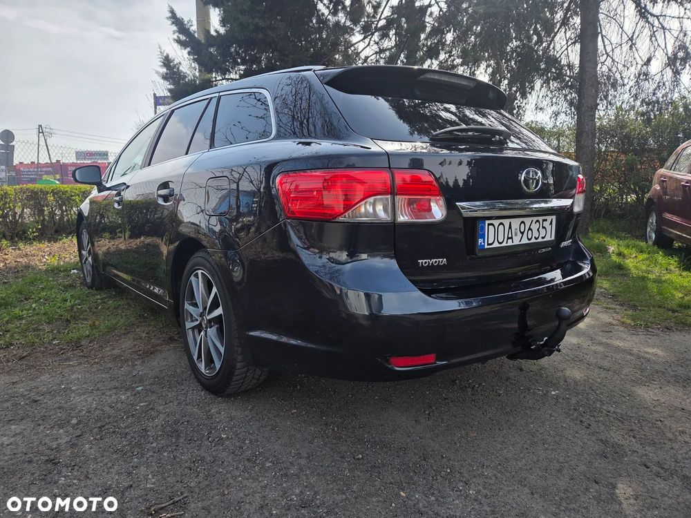 Toyota Avensis Touring Sports 1.8 Business Edition - 5