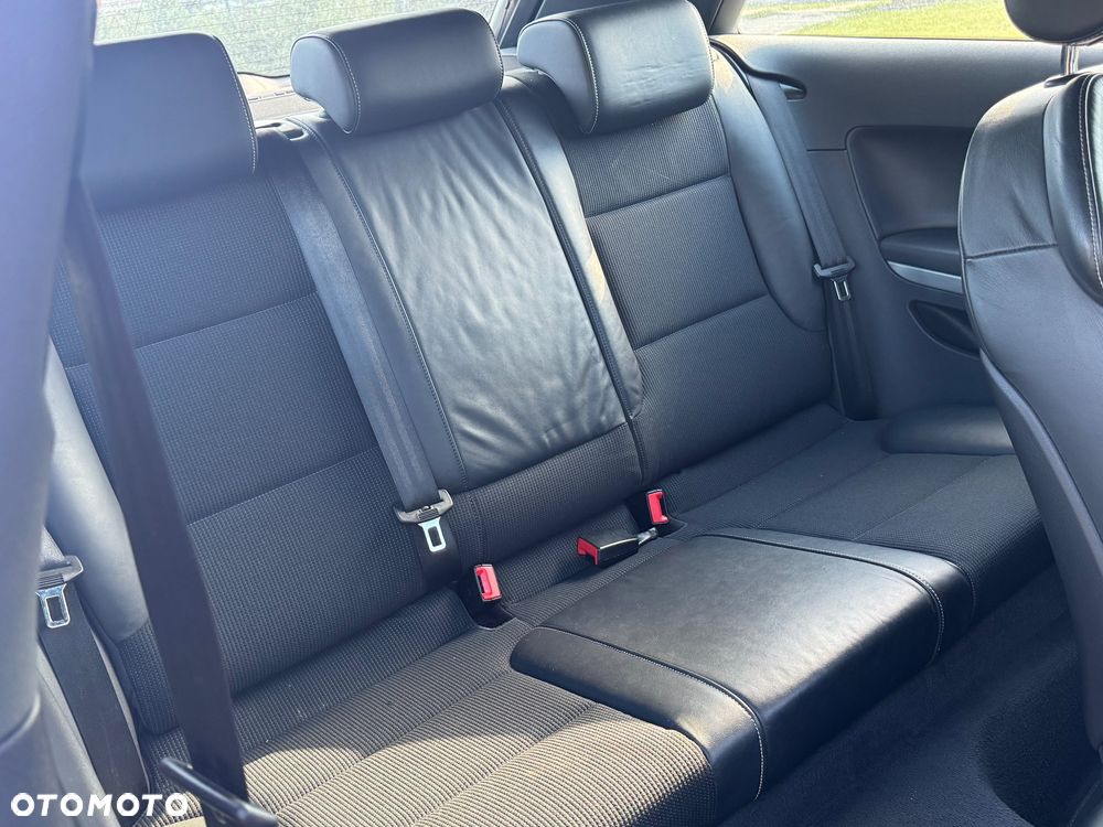Audi A3 3-drzwiowe 2.0 TDI Ambiente - 7