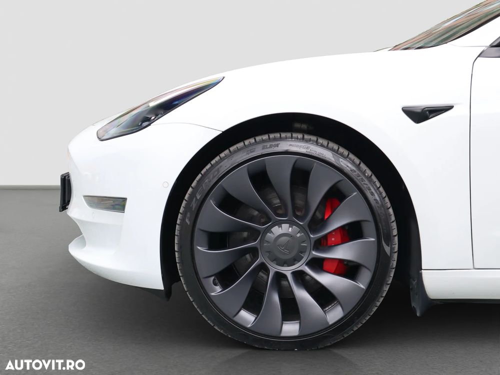 Tesla Model 3 Langstreckenbatterie Allradantrieb Dual Motor Performance - 10