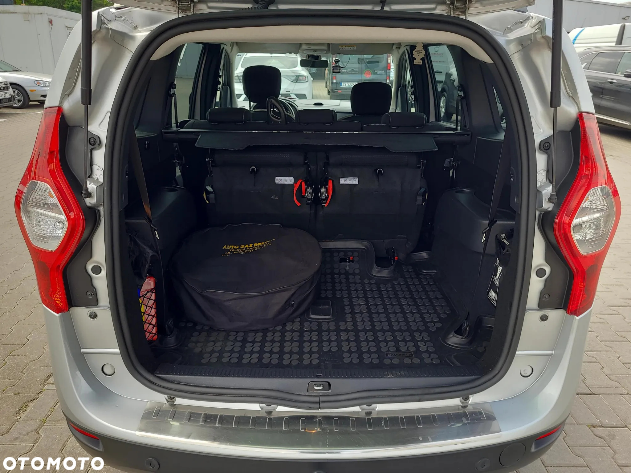 Dacia Lodgy 1.6 SCe Laureate S&S - 17