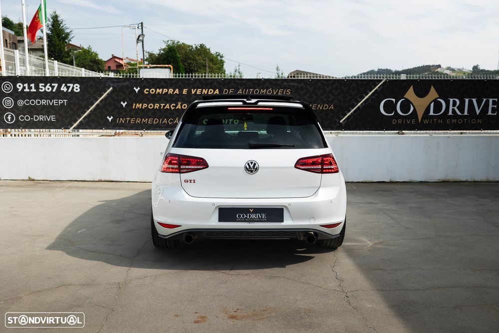 VW Golf GTI Performance BlueMotion DSG - 3
