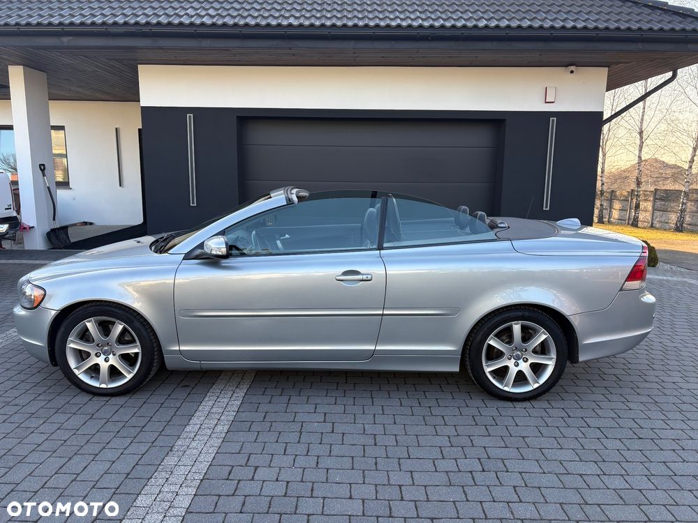Volvo C70 2.0D Summum - 1