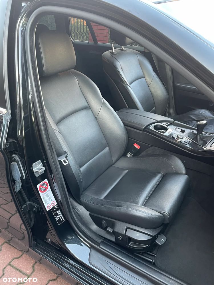 BMW Seria 5 520d Touring Luxury Line - 14