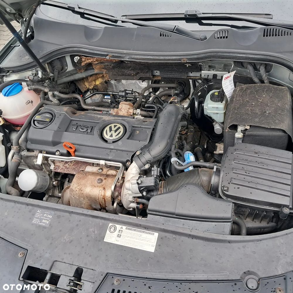 Volkswagen Passat - 18