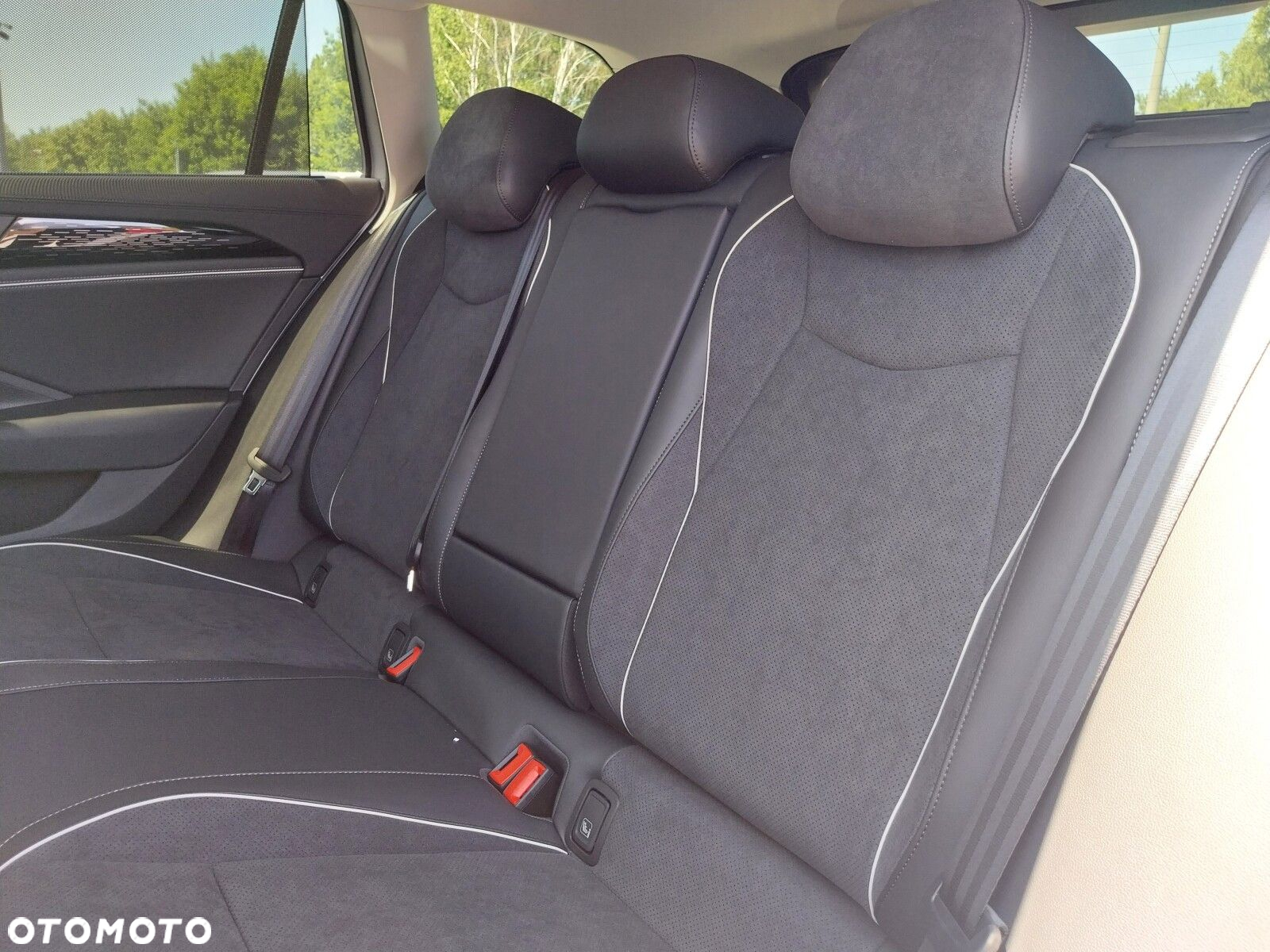 Volkswagen Passat - 19