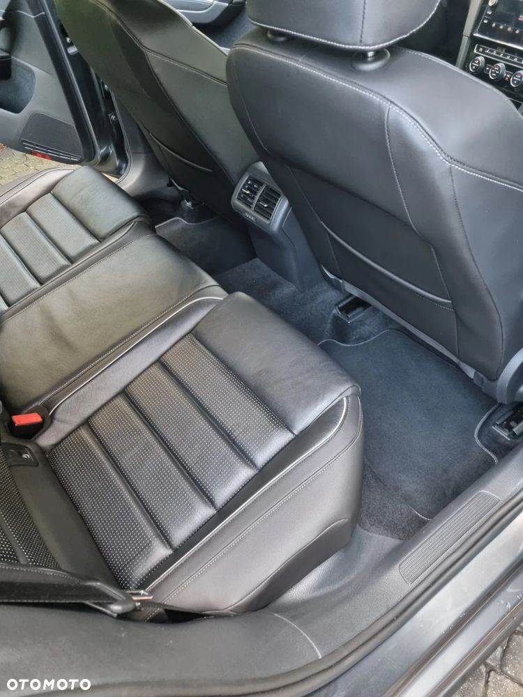Volkswagen Golf - 19
