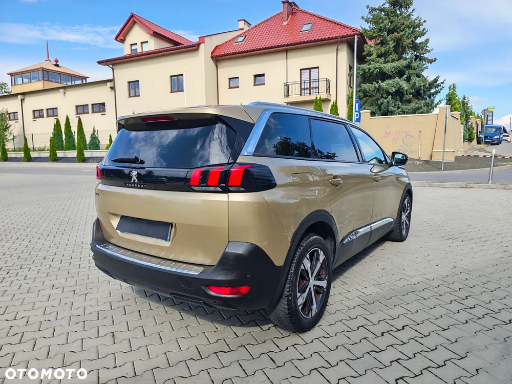 Peugeot 5008 - 12