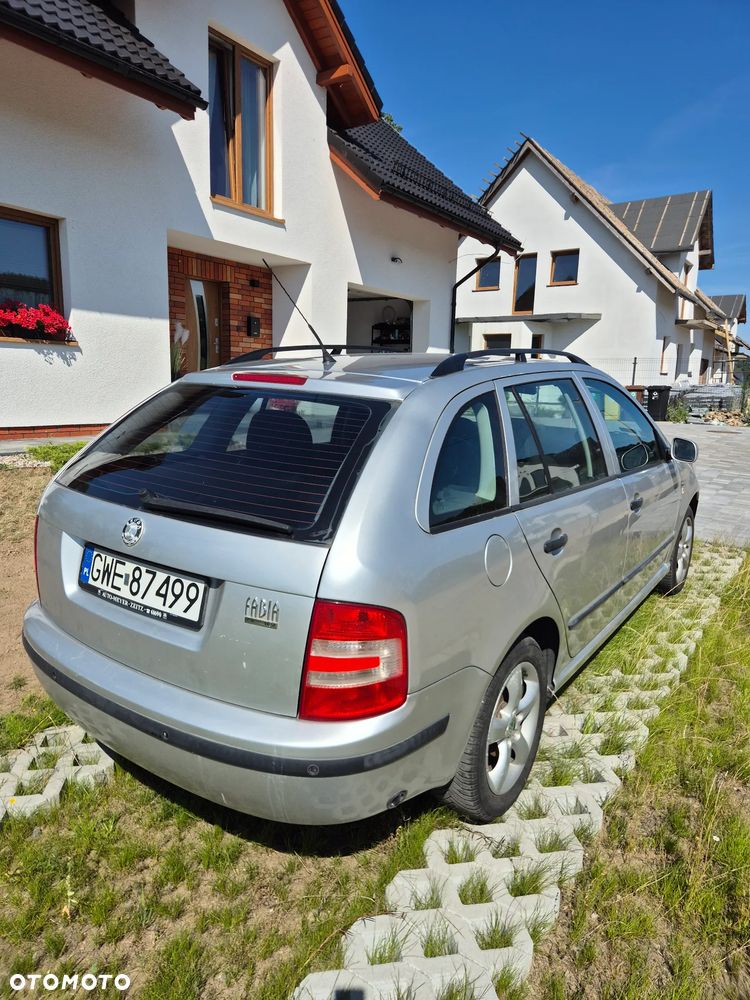 Skoda Fabia 1.4 16V Elegance - 4
