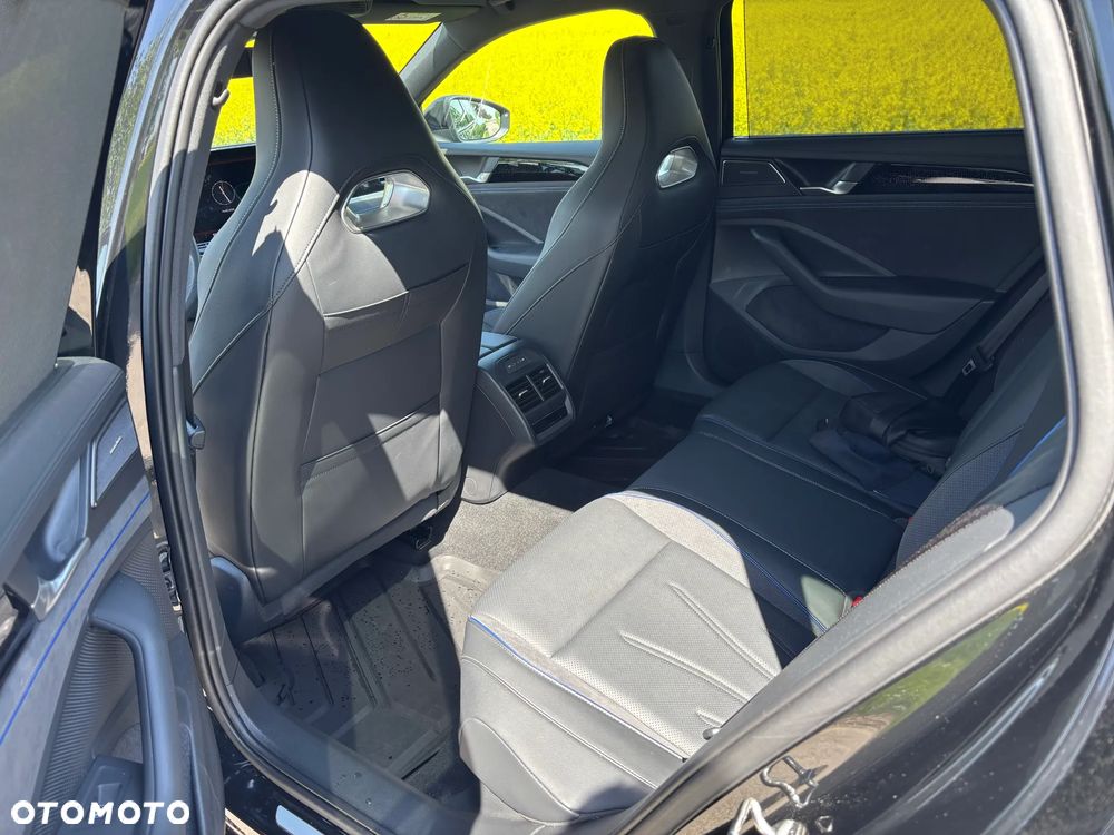 Volkswagen Passat - 3