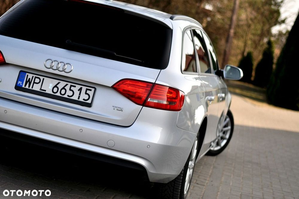 Audi A4 Avant 2.0 TDI DPF Ambiente - 24