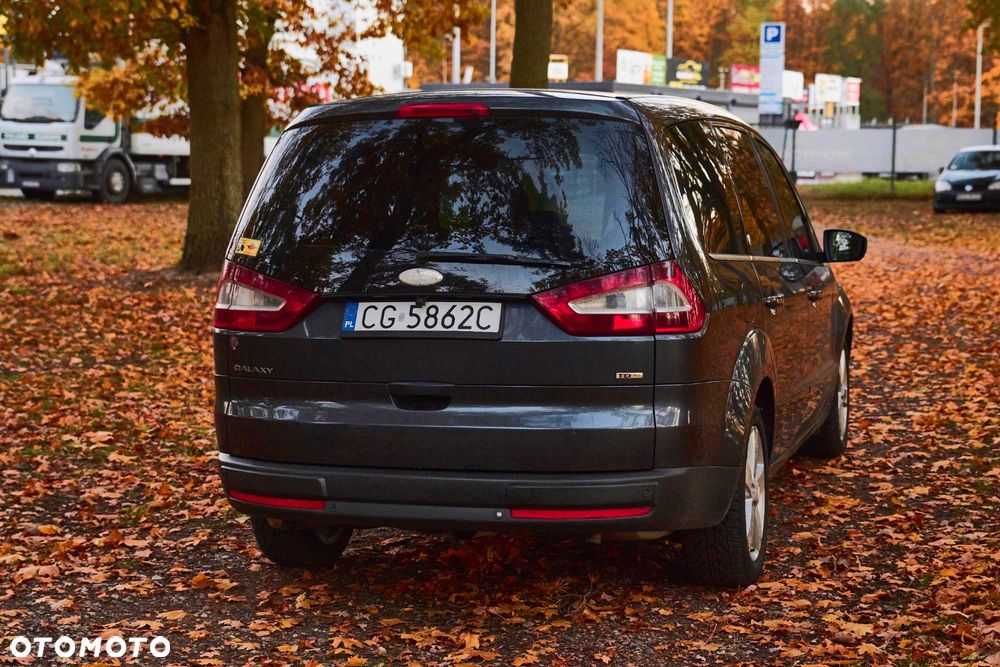 Ford Galaxy - 4