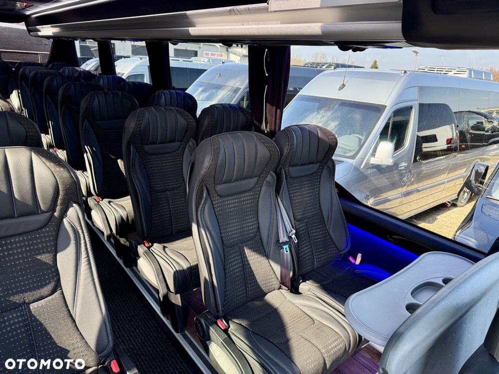 Iveco Daily 70C21 Turism Revolution ERENER 33+1+1 miejsc 2 X NOWY - 32