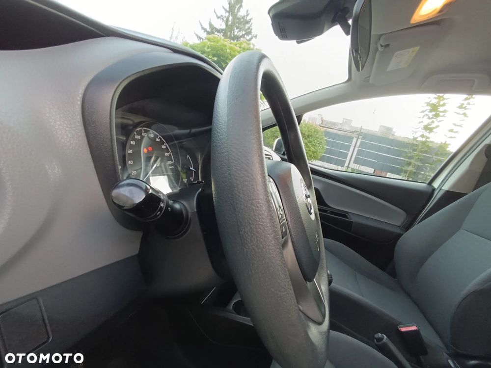 Toyota Yaris 1.0 Life EU6 - 15