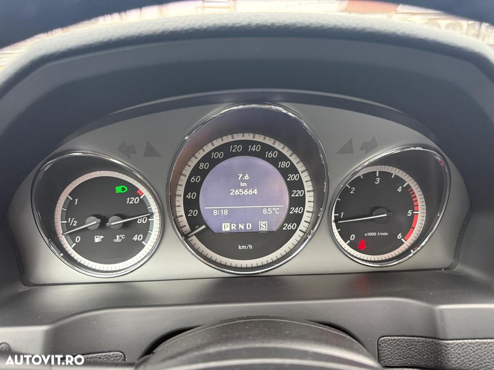 Mercedes-Benz C 180 CDI DPF (BlueEFFICIENCY) 7G-TRONIC Avantgarde - 10