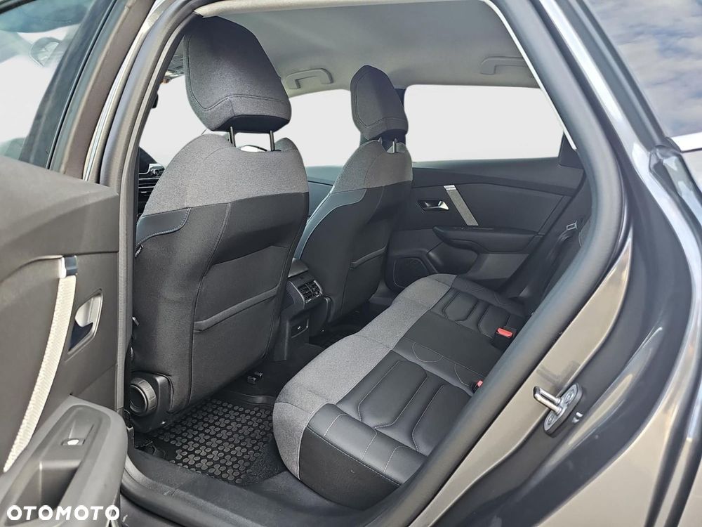 Citroën C4X - 13
